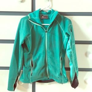 Water & wind resistant jacket